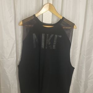 NIKE Dri fit black sleeveless sweatshirt w mesh detail. Sz. XL